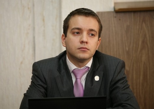 “80后”尼基福罗夫被任命为俄通讯与大众传媒部部长。