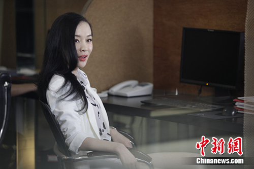 霍思燕 女人帮·妞儿 造型曝光 低首垂眉霸气外