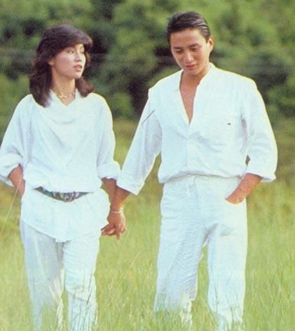 翁美玲汤镇业海量甜蜜照曝光