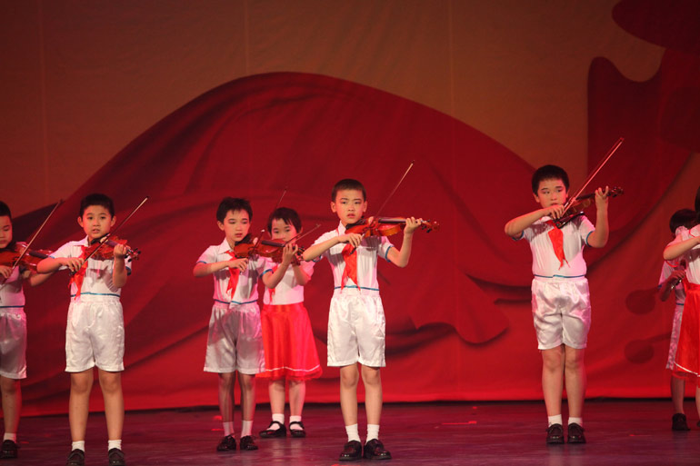 北京朝阳区实验小学举办社团汇报演出活动