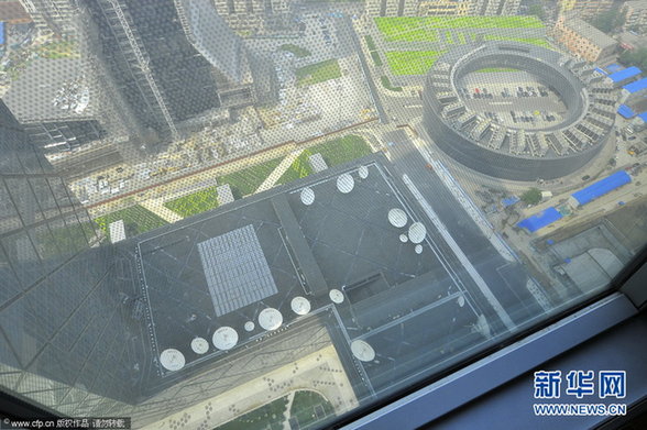 　　2012年6月1日，北京，从央视新址大楼俯瞰。