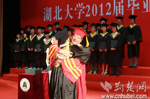 3、湖北中专毕业证书样本：河南省中专毕业证书编号。谁能给个样本？
