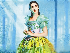 莉莉·柯林斯:新任白雪公主!