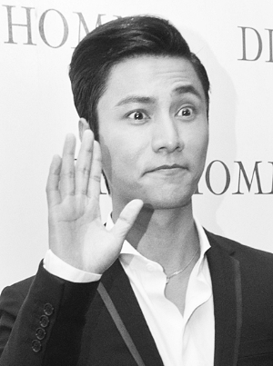 利剑,佟大为以及秦昊三位男星前日来上海谈起,三人当天走秀戛纳红毯"陈坤红色电视剧迅雷下载图片