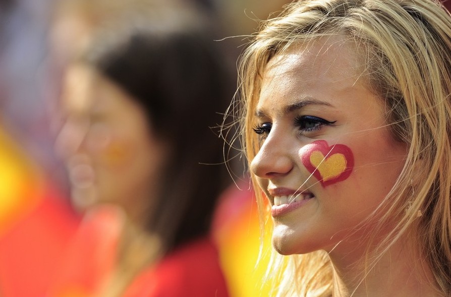 西班牙美女球迷