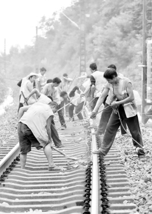 成渝铁路全程无缝钢轨