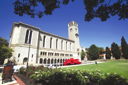 7922名中国学生在西澳留学