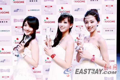 2012校园女生大赛在沪帷幕 东华女生喜折桂冠