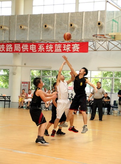 南昌铁路局供电系统篮球赛在厦门举办_资讯频