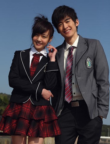 张翰被爆与郑爽分手恋上新女友 盘点二人亲密