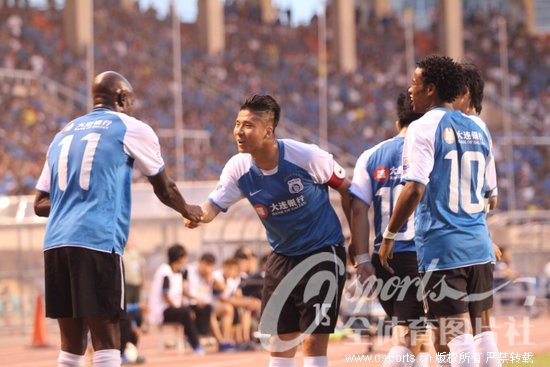 中超 双外援主导大连德比 实德3 2力克阿尔滨