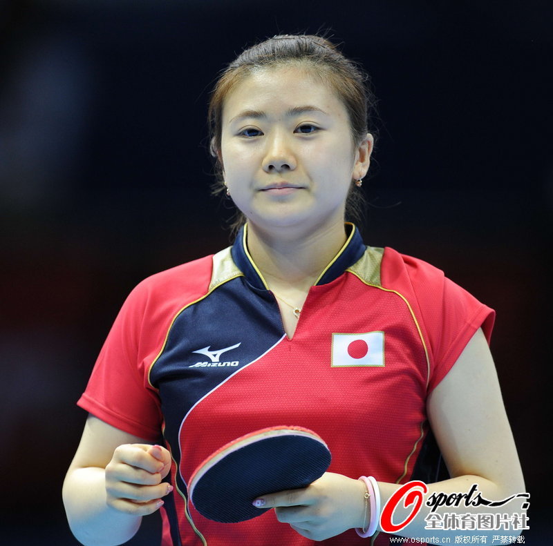 瓷娃娃显得很失望