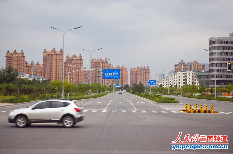 华西村人均收入_鄂尔多斯人均财富(2)