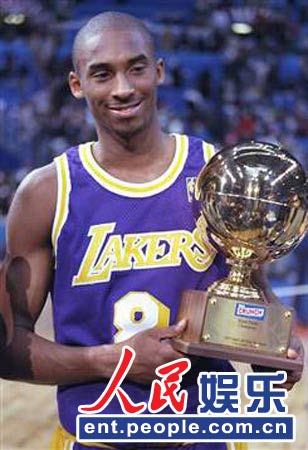 科比惹恼乔丹积怨大爆发 梦十夺冠解密性侵案