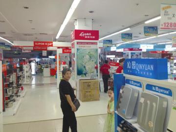 这个电脑配置 在长春的实体店买全下来要多少