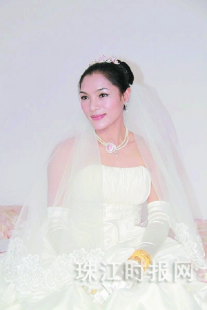 　　周婉峰的婚纱照。（资料图片）