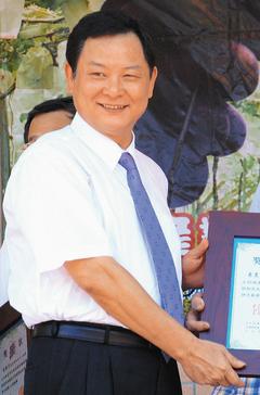 彰化县议员赖炳辉被控在大村乡长任内涉嫌贪污，赖得知贪污案被判刑确定后行方不明。图片来源：台湾《联合报》