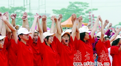 gdp增速_2007年东莞gdp(3)