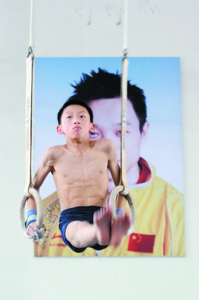 体校男生肌肉帅哥_体校男生肌肉帅哥图片分享
