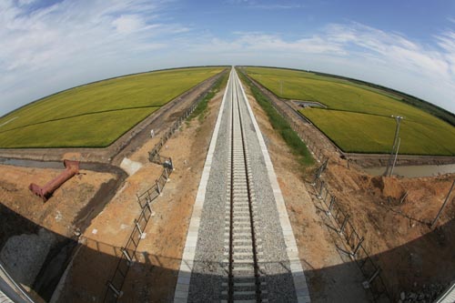 中国铁路最东极 黑龙江前抚铁路完工