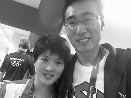 真轻松!快报记者直击陈若琳夺江苏首金