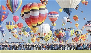 世界最大的 热气球节日