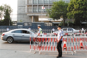 日本驻华大使馆外恢复通车