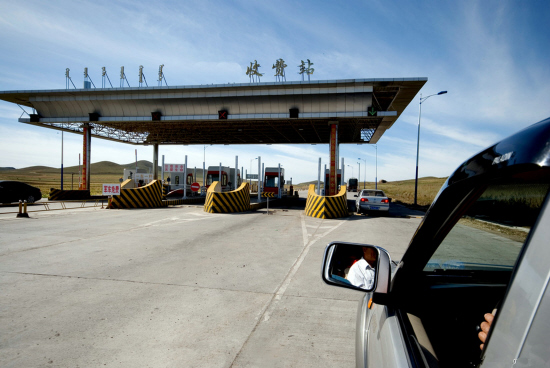 深圳凤凰客运站怎么去罗湖火车站