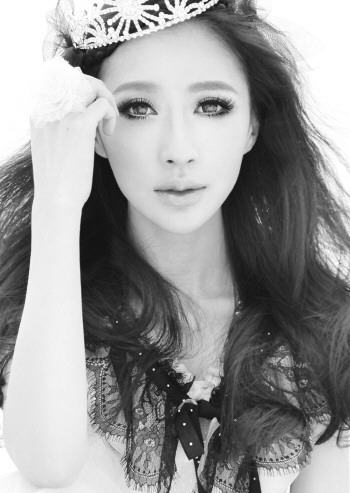 照片:自在《神断狄仁杰》中扮演痴