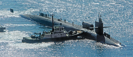 美国核潜艇俄亥俄号停靠韩国釜山