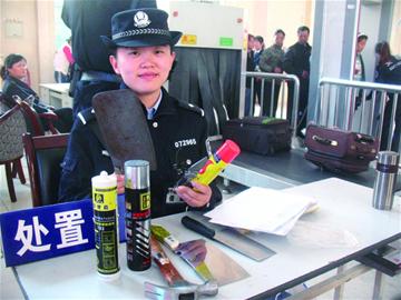 火车站安检升级 坐火车不能随身带菜刀剪子