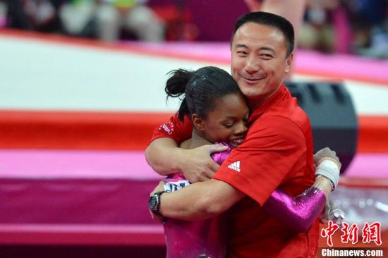 助美国体操队奥运摘金 华裔教练获 移民精神奖