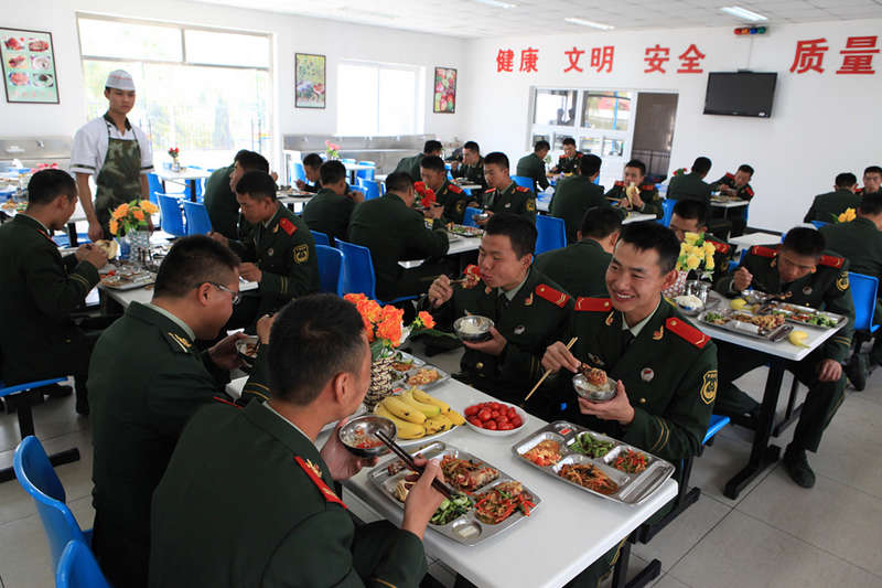 高清:武警北京总队推进伙食精细化管理全面提