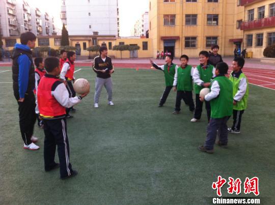 中国足协D级教练员培训班走进秦皇岛校园