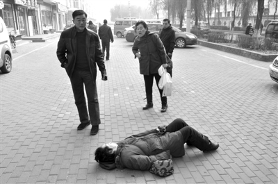 老人晕倒的原因