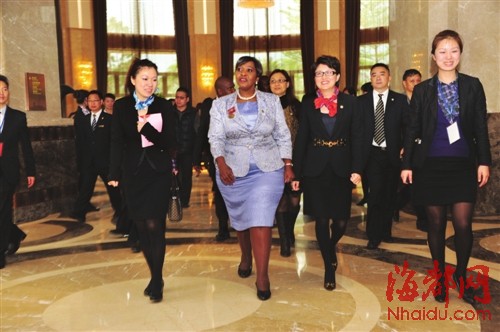 南非总统夫人中国行礼赞三盛国际公园人居典范