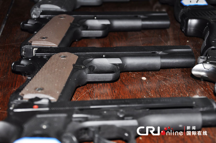 贵州侦破国际狩猎联盟特大贩卖仿真枪支案(
