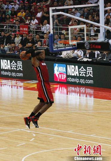 詹姆斯宣布永久退出扣篮大赛 感慨太老不能冒