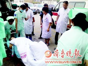 家人发现后,先是将她送往当地卫生院,因为病情严重,又紧急转往泰山