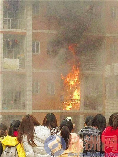 株洲一大学女生宿舍两天两起火灾 有学生被困