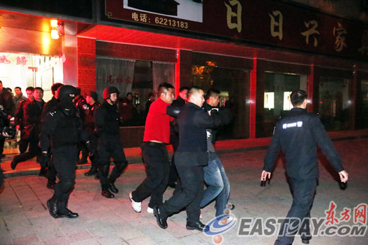 上海劫持人质事件续:嫌犯自称劫持人质只因一心求死