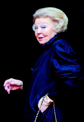 别了,<em>荷兰女王</em>