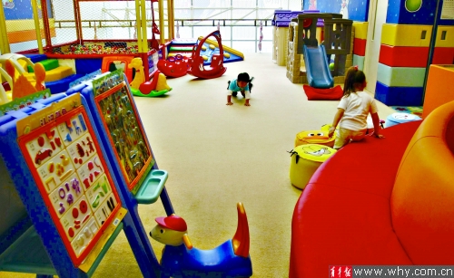 上海部分早教机构给1岁婴儿开MBA培训课程