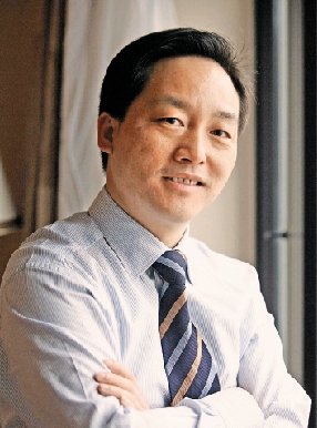 日用塑料大王李立新:给电动车上交强险