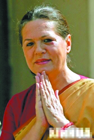 索尼娅·甘地吁尊重女性