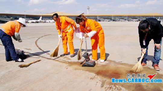 飞行区安全守护神 记长水机场春运保障故事