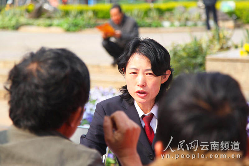 曲靖市人民检察院开展民事行政检察职能宣传活