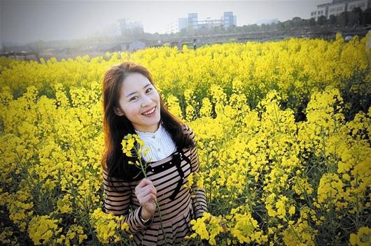 2月去理工大看梅花,3月去武大赏樱,4月去看华农的桃花,湖北经济学院的