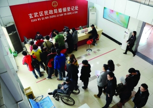 办证过户量再创新高,南京 华侨路交易中心昨两