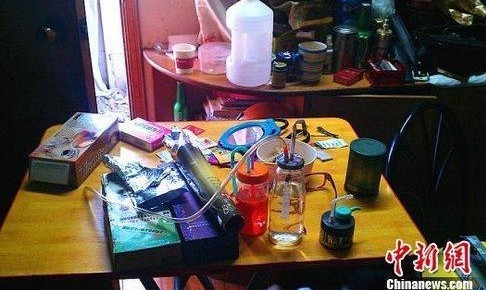 全家吸毒致狗染毒瘾 探析吸毒对身心的危害